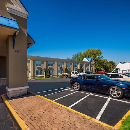 Comfort Inn Falls Church - Tysons Corner Zewnętrze zdjęcie