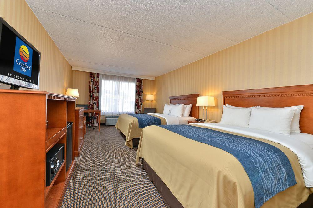 Comfort Inn Falls Church - Tysons Corner Zewnętrze zdjęcie