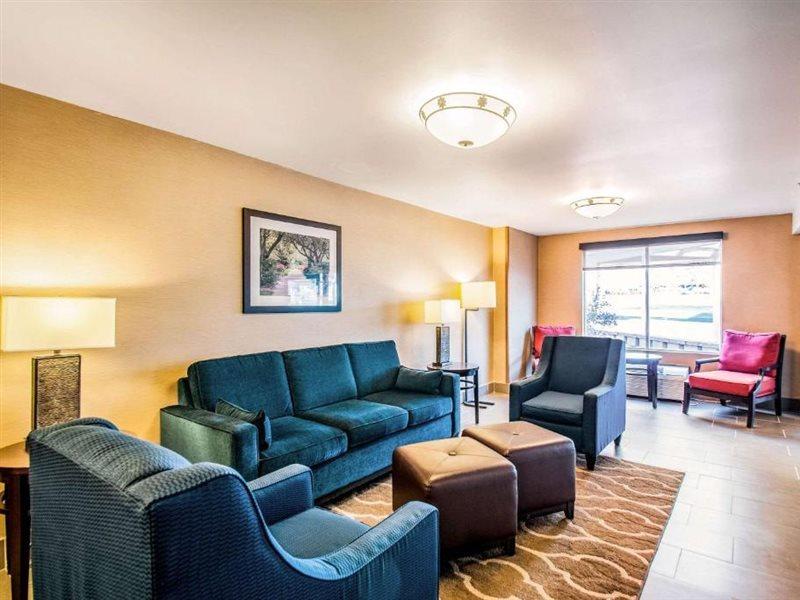 Comfort Inn Falls Church - Tysons Corner Zewnętrze zdjęcie