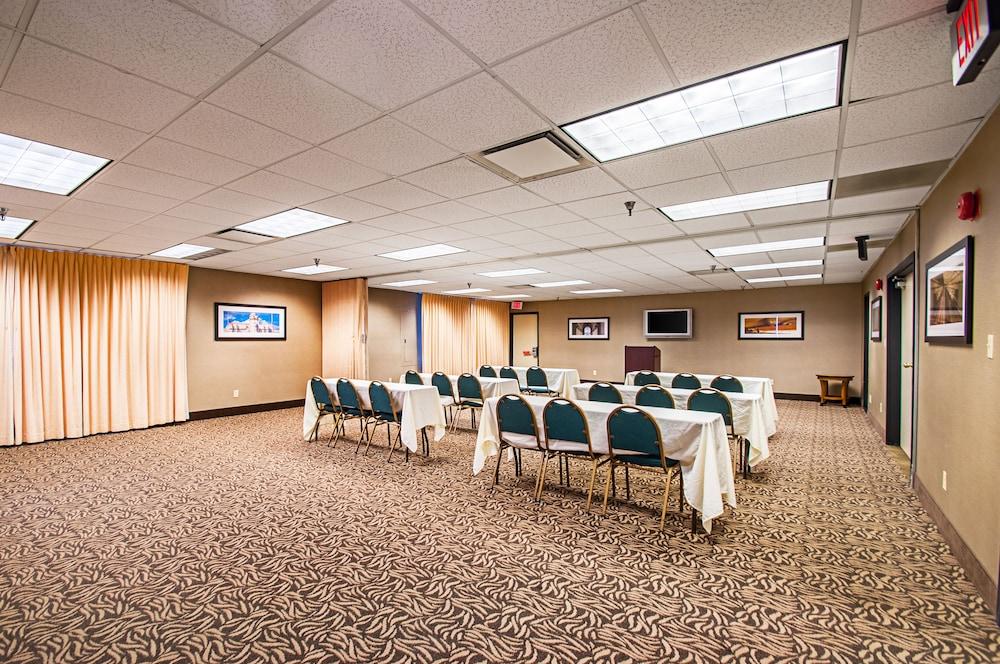 Comfort Inn Falls Church - Tysons Corner Zewnętrze zdjęcie