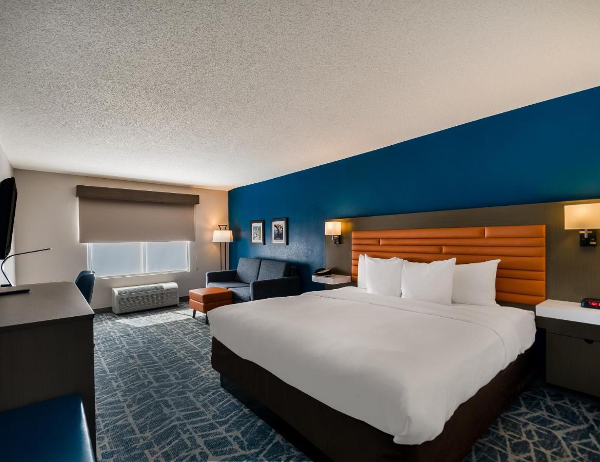 Comfort Inn Falls Church - Tysons Corner Zewnętrze zdjęcie