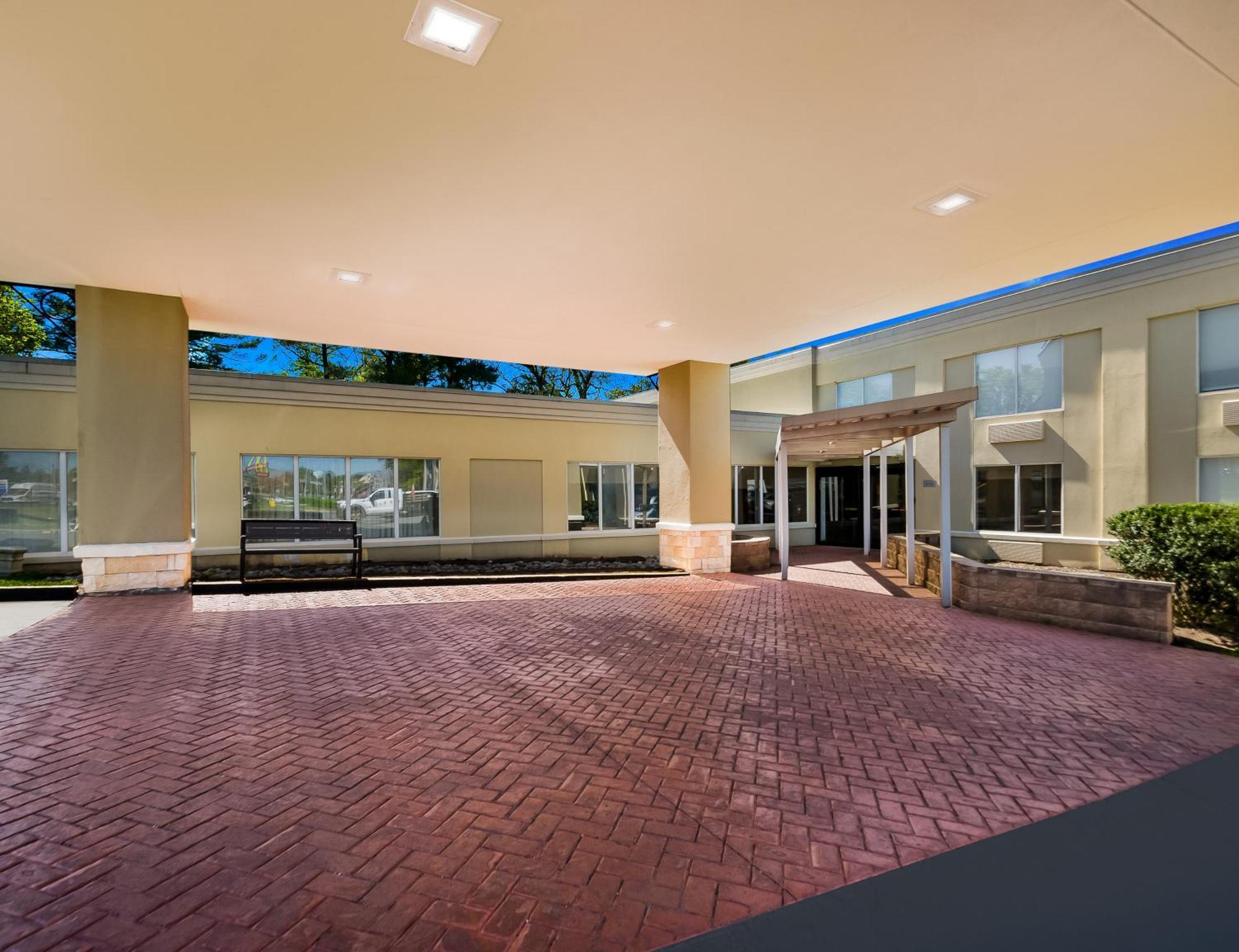 Comfort Inn Falls Church - Tysons Corner Zewnętrze zdjęcie
