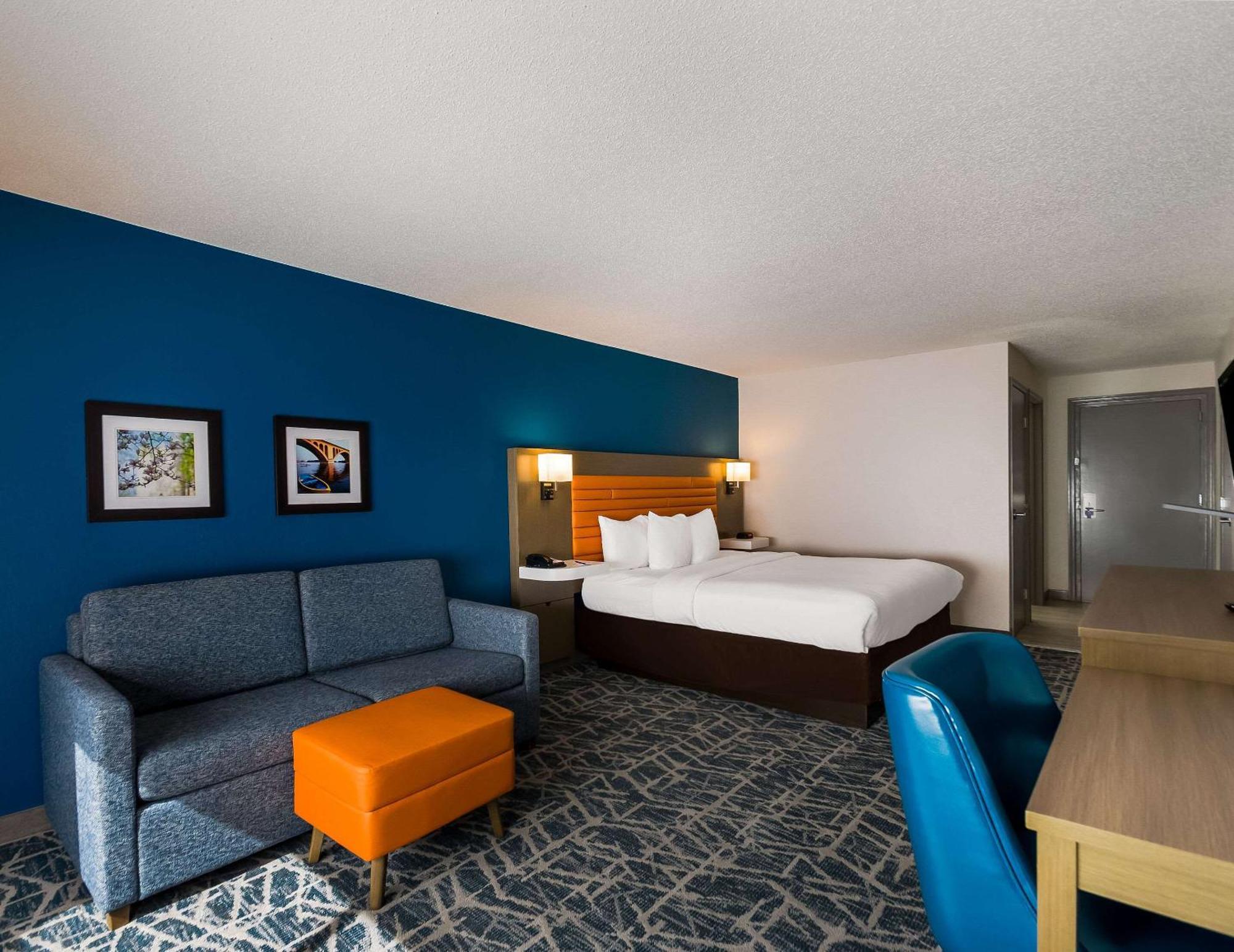 Comfort Inn Falls Church - Tysons Corner Zewnętrze zdjęcie