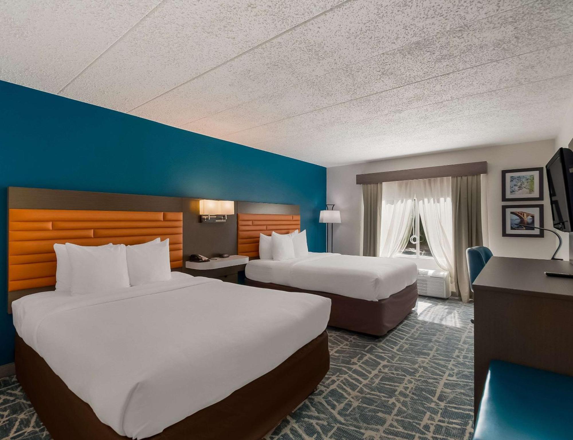 Comfort Inn Falls Church - Tysons Corner Zewnętrze zdjęcie