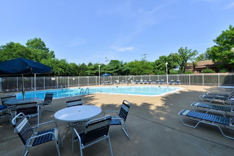 Comfort Inn Falls Church - Tysons Corner Zewnętrze zdjęcie