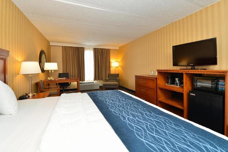 Comfort Inn Falls Church - Tysons Corner Zewnętrze zdjęcie